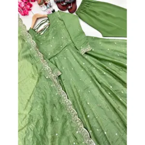 Conjunto de Vestido Elegante para Mujer con Dupatta y Pantalón para Fiestas y Eventos Festivos - Product Image 3