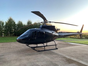 Achetez un hélicoptère Airbus H125 noir 2019 personnalisable, léger et prêt à être expédié - Product Image 1