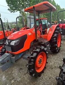 รถแทรกเตอร์คูโบต้า L3408 ให้ประสิทธิภาพการใช้น้ำมันเชื้อเพลิงที่ยอดเยี่ยม พร้อมกำลังยกที่ทรงพลัง เหมาะสำหรับงานเกษตร - Product Image 5