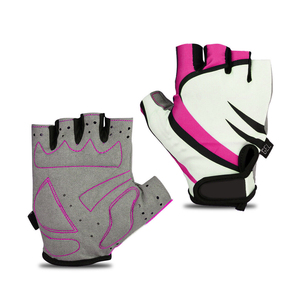 Nouveau style de gants de cyclisme avec logo personnalisé et design demi-doigts gants de moto respirants rembourrés en gel antidérapants pour hommes et femmes vente en gros - Product Image 3