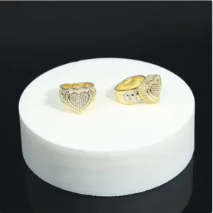 แหวนฮิปฮอปสแตนเลสทรงหัวใจประดับเพชรโมอิสซาไนต์ขนาดใหญ่สำหรับผู้ชาย ได้รับการรับรองจาก IGI เหมาะสำหรับทุกงานปาร์ตี้ - Product Image 5