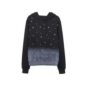 Sweat à capuche en polyester à strass avec des pierres scintillantes, pantalons et survêtements assortis. - Product Image 3