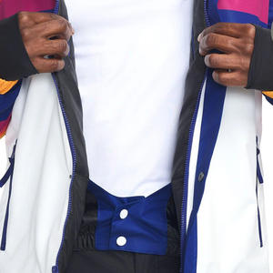 Fournisseur OEM Veste de ski pour hommes Coupe personnalisée avec impression de logo en tissu thermique respirant et options de vêtements de marque privée - Product Image 5