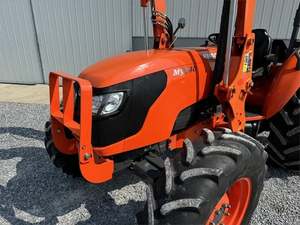 Tractor a pie Kubota M9540 4x4 con motor diésel de 80HP para uso en jardín y granja aplicable al por menor - Product Image 4