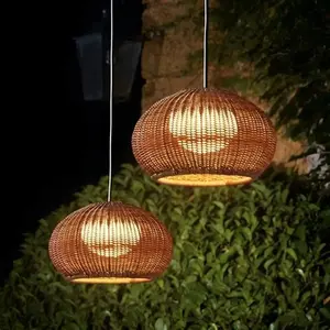Linterna colgante de hierro de calidad superior para iluminación y decoración de forma redonda para el hogar para ocasiones navideñas y de cumpleaños - Product Image 1