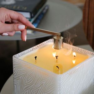 Éteignoir à bougie pour accessoires de bougie décor Poignée Design moderne Ciseaux de coupe en laiton et métal - Product Image 3