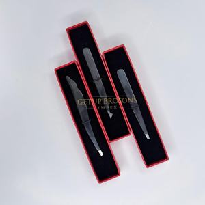 Pinzas para Cejas de Acero Inoxidable Plasma Negro GETUP BROSONS IMPEX, Punta Inclinada, Ligeras y Duraderas, Herramienta de Belleza con Logotipo Personalizado - Product Image 3