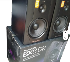 Altavoces de Monitor de Estudio M Audio Bx8 Originales NUEVOS Disponibles - Product Image 2