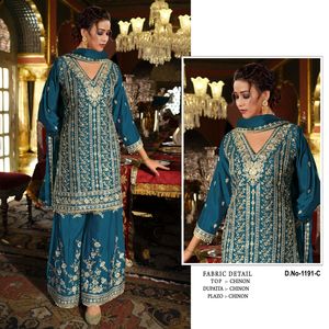 Salwar Kameez de qualité supérieure pour femme, haut long élégant avec dupatta brodé, disponible au prix d'exportation - Product Image 4