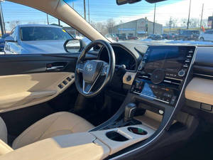 2019 pour Toyota Avalon XLE 4dr berline sièges en cuir à course rapide direction gauche sans accident arrière-voiture d'occasion en gros bon marché pour Sa - Product Image 6