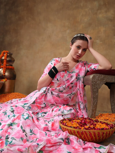 Meraki jannat ชุดผ้าไหมแต่งงานทรงสลิมฟิตแต่งด้วยผ้าลูกไม้ลายดอกไม้สีชมพูทันสมัย - Product Image 6