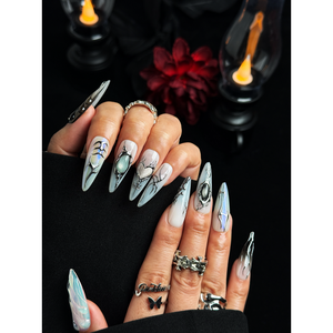 Vernis à ongles liquide Eclipse Press-On pour un design d'ongles unique - Product Image 2