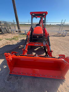 Tractor Retroexcavador Kubota L47 de 47Hp 4x4 Nuevo/Usado con ROPS/FOPS, Retroexcavador de Alto Rendimiento con Motor Duradero - Product Image 3