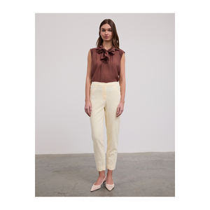 Pantalon femme BGN coupe carotte avec taille élastique, confortable et élégant, modèle S24P284 - Product Image 1