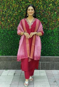 Conjunto Kurti de 3 piezas para mujer romana, Ropa Étnica de fiesta de estilo Vintage con bordado de seda viscosa, incluye pantalón Kurta y Dupatta - Product Image 6
