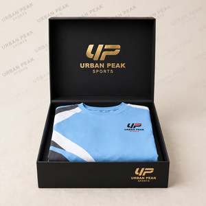 Añade ropa informal premium a tu tienda con camisetas de algodón para hombre con diseños cómodos y un atractivo de moda atemporal. - Product Image 5