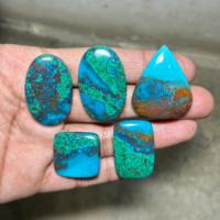 Cabochon de chrysocolle naturelle de haute qualité pierre précieuse en vrac semblable à la turquoise verte pour le matériel de bijoux