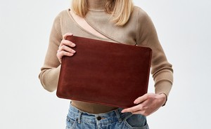 Housse pour ordinateur portable en cuir véritable, durable et élégante, étui de bureau classique fait à la main pour les modèles d'ordinateurs portables de 13, 14 et 15 pouces, LLS-0035 - Product Image 3