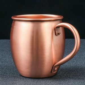 Mules en cuivre de qualité supérieure avec poignées robustes et design accrocheur parfait pour les cocktails et les événements - Product Image 1