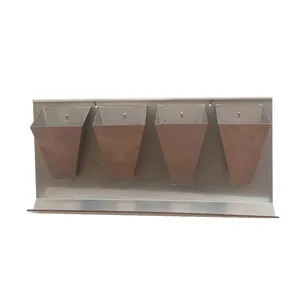 Acciaio inossidabile Made in Italy attrezzatura per la macellazione di alta qualità coni per uccidere il pollame montaggio a parete CS4.M in vendita - Product Image 1