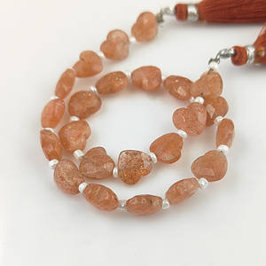 Cuentas de Piedra Solar Facetadas en Forma de Corazón de 8-9 mm, Hilo de Cuentas de Piedra Solar Natural para Joyería DIY, 20-22 Cuentas en un Hilo de 8 Pulgadas - Product Image 2