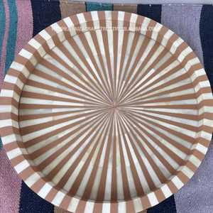 Bandeja de servicio de resina o bandeja de chocolate Regalos elegantes para inauguración de la casa personalizada - Product Image 2