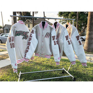 Chaqueta de invierno de retazos negra con logotipo bordado personalizado OEM, forro polar de felpa de piel de oveja transpirable, Color blanco - Product Image 5