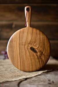 Tabla de cortar de madera de acacia hecha a mano de tres de lujo Utensilios de cocina de primera calidad con verdadera funcionalidad y elegancia - Product Image 2