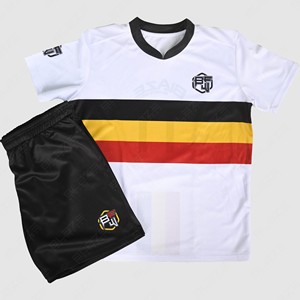 Uniformes de Fútbol Personalizados al Por Mayor, Conjuntos Transpirables de Secado Rápido, Camiseta y Pantalones Cortos de Fútbol, Ropa Deportiva Personalizada para Equipos - Product Image 2