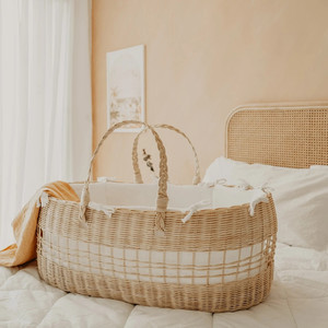 Nouveauté Panier à langer minimaliste en rotin pour bébé avec poignées et matelas en coton écologique et sans danger pour les enfants fabriqué au Vietnam - Product Image 5