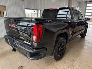 2024 Sierra 1500 Elevation Standard Crew Cab AWD à boîte automatique, modèle abordable - Product Image 3