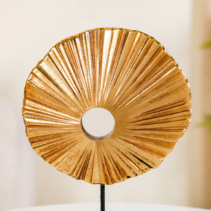 Sculpture de table ronde couleur or Ornements décoratifs en métal Décoration intérieure moderne Accent au prix de gros - Product Image 6