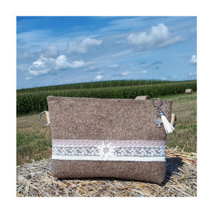 Nuevos bolsos tradicionales Lederhosen Octoberfest, bolso de moda para mujer, bolso Trachten de diseño de alta calidad - Product Image 1