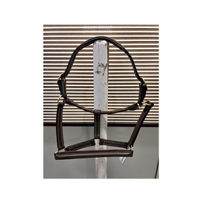 Halter de cuero puro hecho a mano de calidad superior para montar a caballo con diseño personalizado disponible en el fabricante indio de exportación - Product Image 1