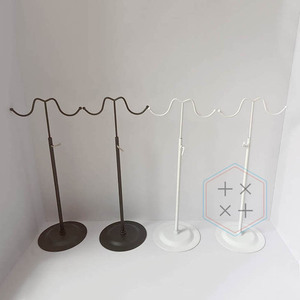 Doble cabezal de Metal plateado pulido para soporte de exhibición de bolsas con diseño Simple para tiendas minoristas Estantes de exhibición seccionales comerciales - Product Image 4