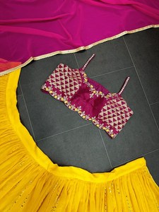 Chic sensuel et polyvalent comme les mots parfaits pour décrire ce lehenga brodé Le tissu Lehenga rend ce lehenga - Product Image 2