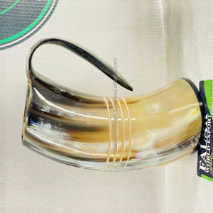 Gobelet élégant médiéval en céramique Buffalo Drinking Horn Mug Tumbler pour bière, vin et café par Falak World Export - Product Image 1
