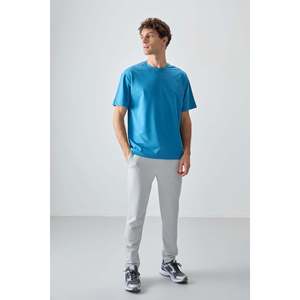 T-shirt basique pour homme Air Jones, coupe ample, bleu pétrole, en tissu mélangé de coton épais et doux, pour un usage décontracté - Product Image 3