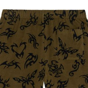 Pantalones cortos de oliva con estampado de ropa de calle de moda: Pantalones cortos gráficos atrevidos y elegantes para hombres y mujeres, perfectos para ropa informal, Verano - Product Image 5