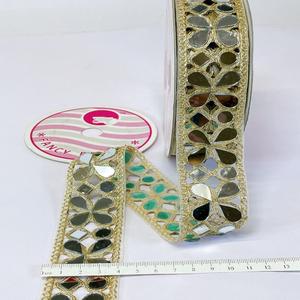 Espejo nupcial Bordado Encaje Elegancia clásica Redefinido Reflect Style Premium Mirror Work Lace Border - Product Image 3