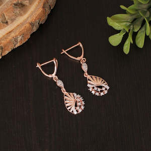 Pendientes de puño fino de Plata de Ley 925 al por mayor con colgante de piedra de circonita cúbica blanca - Product Image 3