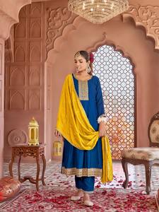 ชุดผ้าไหม vichitra แบบดั้งเดิม3ชิ้นสำหรับงานแต่งงานการออกแบบแฟชั่นล่วงหน้าโดยซัพพลายเออร์อินเดีย - Product Image 4