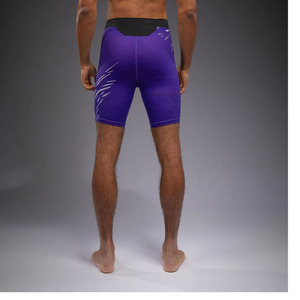 Short d'entraînement pour hommes de haute qualité Short de fitness pour hommes avec ceinture élastique et motif imprimé - Product Image 6