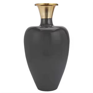 Jarrón de flores de hierro Deidra, decoración moderna de oro blanco para el hogar | Jarrón de mesa hecho a mano | Decoración de sala de estar, boda, Oficina - Product Image 1