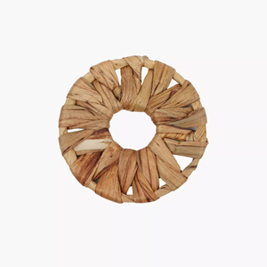 Paquete de 4 posavasos redondos de jacinto de agua productos ecológicos hechos en Vietnam Decoración de mesa al por mayor - Product Image 1