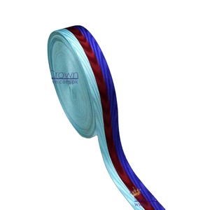 Cinta Medalla Moire Rojo, Azul Y Cielo - Product Image 1