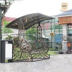 Silla Columpio de Patio de Hierro Forjado Clásico Hecho a Mano |   Banco de 3 Plazas de Diseño Europeo de Lujo con Diseño de Enredadera, Galvanizado en Caliente - Product Image 2