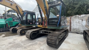 Excavatrice hydraulique d'occasion robuste et originale CAT 320D2L pour travaux de carrière - Product Image 4