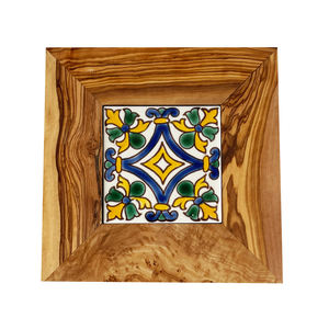 Posavasos de Madera de Olivo Ecológicos y Resistentes al Calor, Diseño Mediterráneo, Forma Cuadrada, 20cm 15mm - Product Image 1