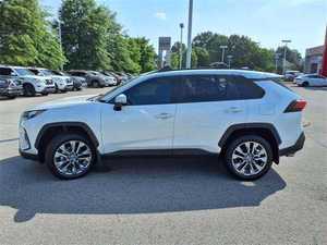 SUV d'occasion 2024 Turbo Automatique XLE Premium AWD R17 Volant à droite Sièges en cuir foncé ACC Porte-bagages de toit en alliage d'aluminium - Product Image 4